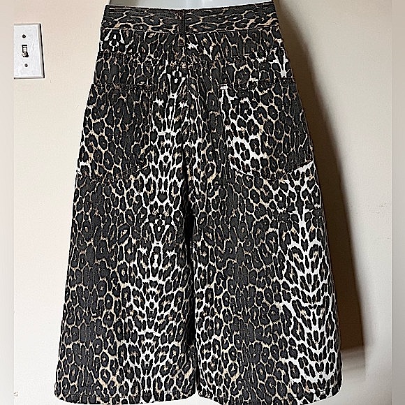 Leopard Print Culottes - Picture 2 of 5